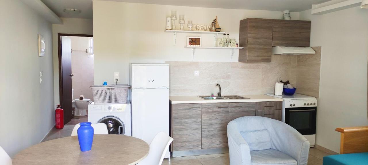Stema Seaside Apartments กูเวส ภายนอก รูปภาพ